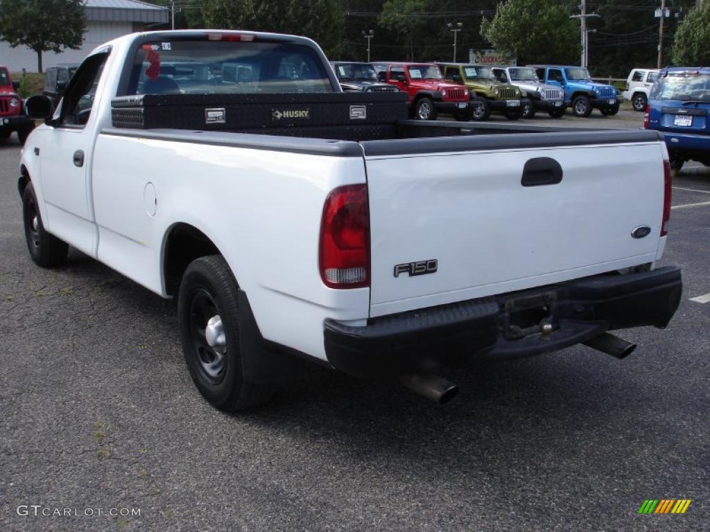 2001 F150 XL Regular Cab - Oxford White / Medium Graphite photo #6