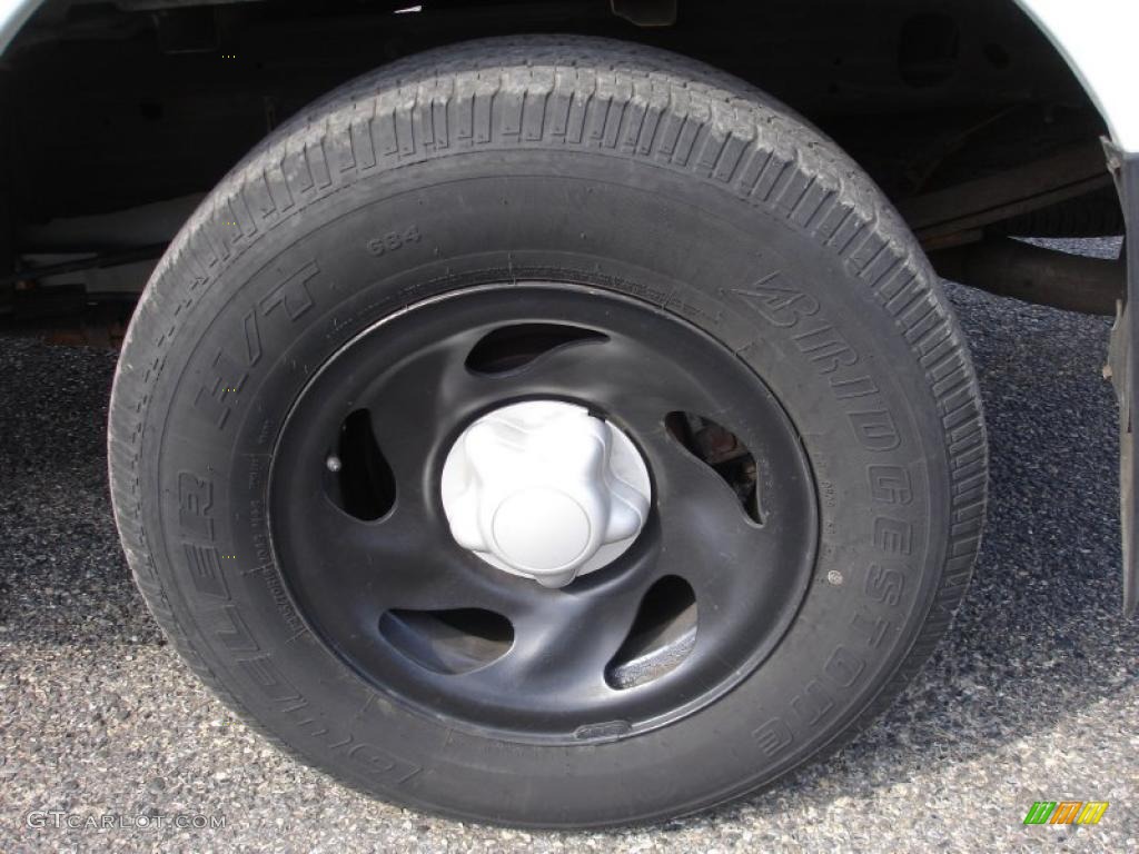 2001 F150 XL Regular Cab - Oxford White / Medium Graphite photo #8