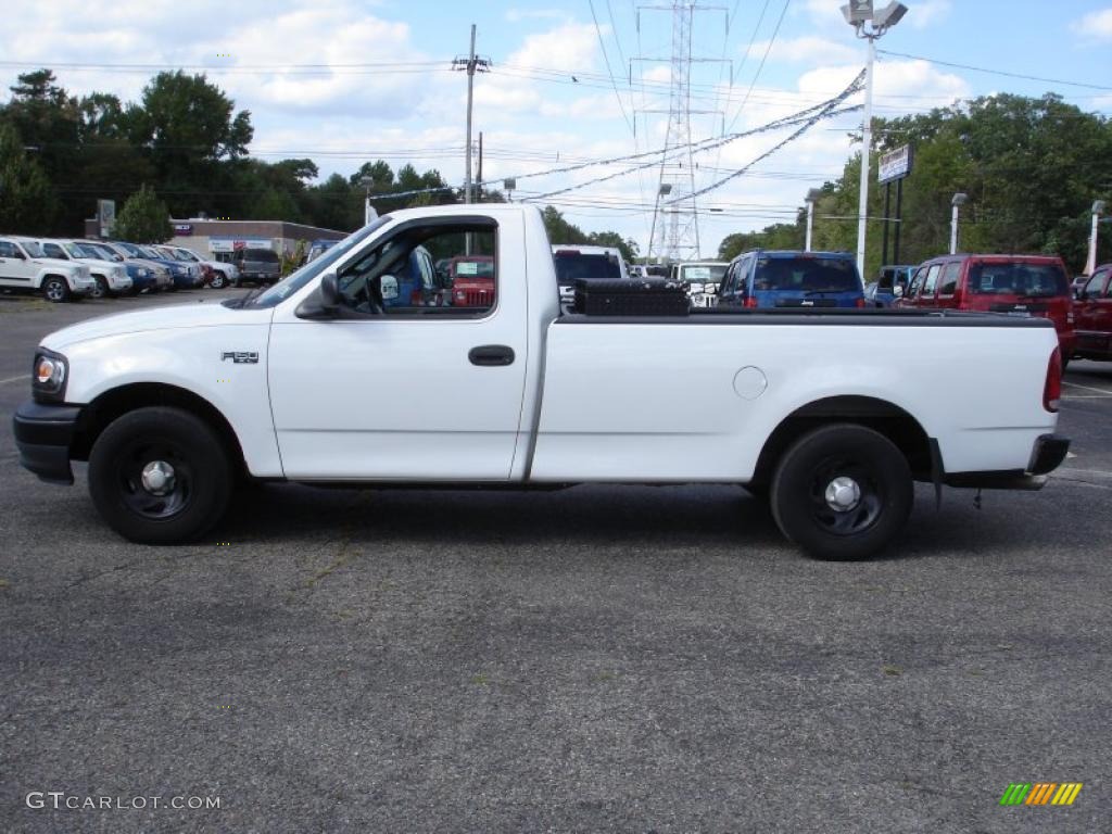 2001 F150 XL Regular Cab - Oxford White / Medium Graphite photo #9