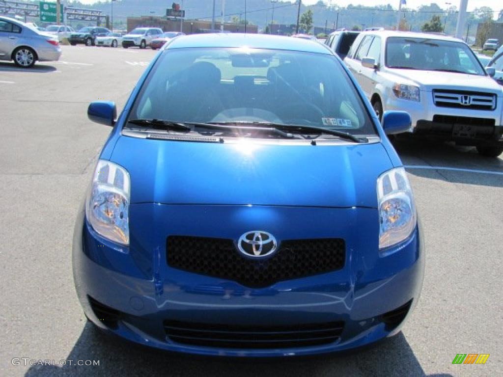 2007 Yaris 3 Door Liftback - Blazing Blue Metallic / Dark Charcoal photo #9