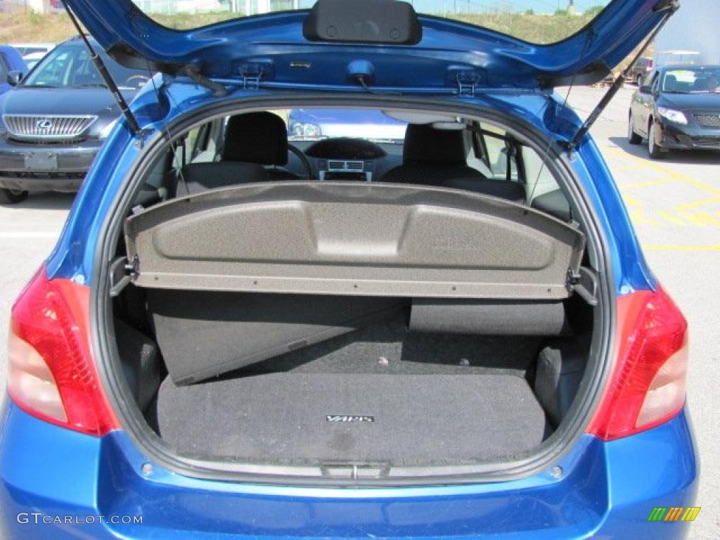 2007 Yaris 3 Door Liftback - Blazing Blue Metallic / Dark Charcoal photo #17
