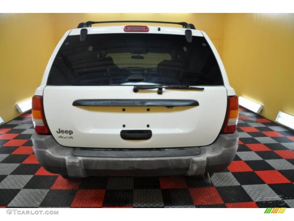 2003 Grand Cherokee Laredo 4x4 - Stone White / Sandstone photo #5