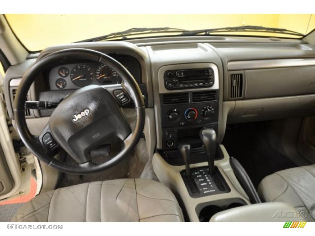 2003 Grand Cherokee Laredo 4x4 - Stone White / Sandstone photo #7