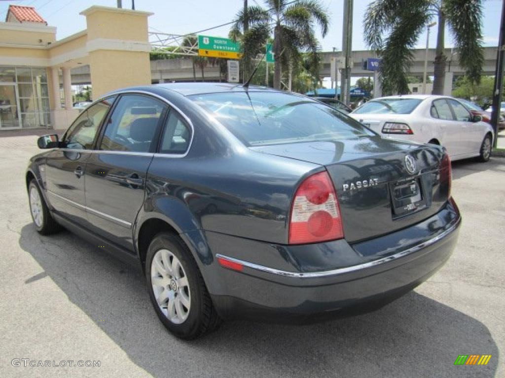 2002 Passat GLS Sedan - Blue Anthracite Pearl / Black photo #3