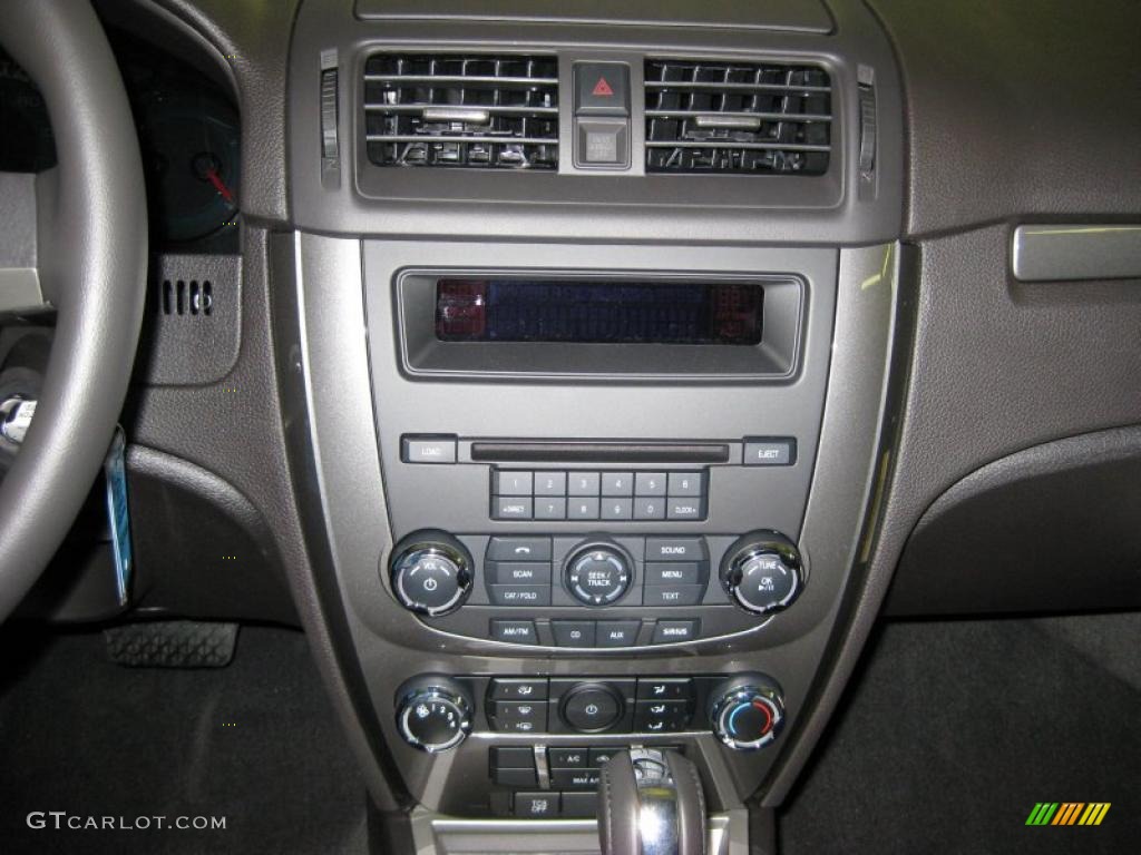 2011 Fusion Sport - Ingot Silver Metallic / Sport Black/Charcoal Black photo #28