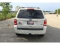 White Suede - Escape XLT V6 Photo No. 11