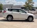 Super White - RAV4 4WD Photo No. 2