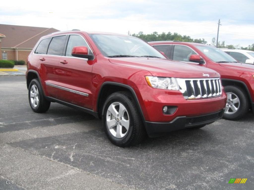 2011 Grand Cherokee Laredo X Package 4x4 - Inferno Red Crystal Pearl / Dark Graystone/Medium Graystone photo #3