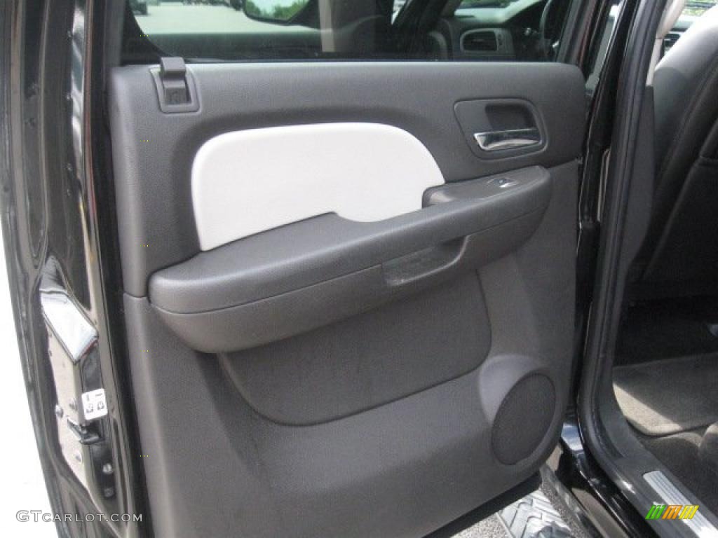2007 Suburban 1500 Z71 4x4 - Black / Light Titanium/Ebony photo #13