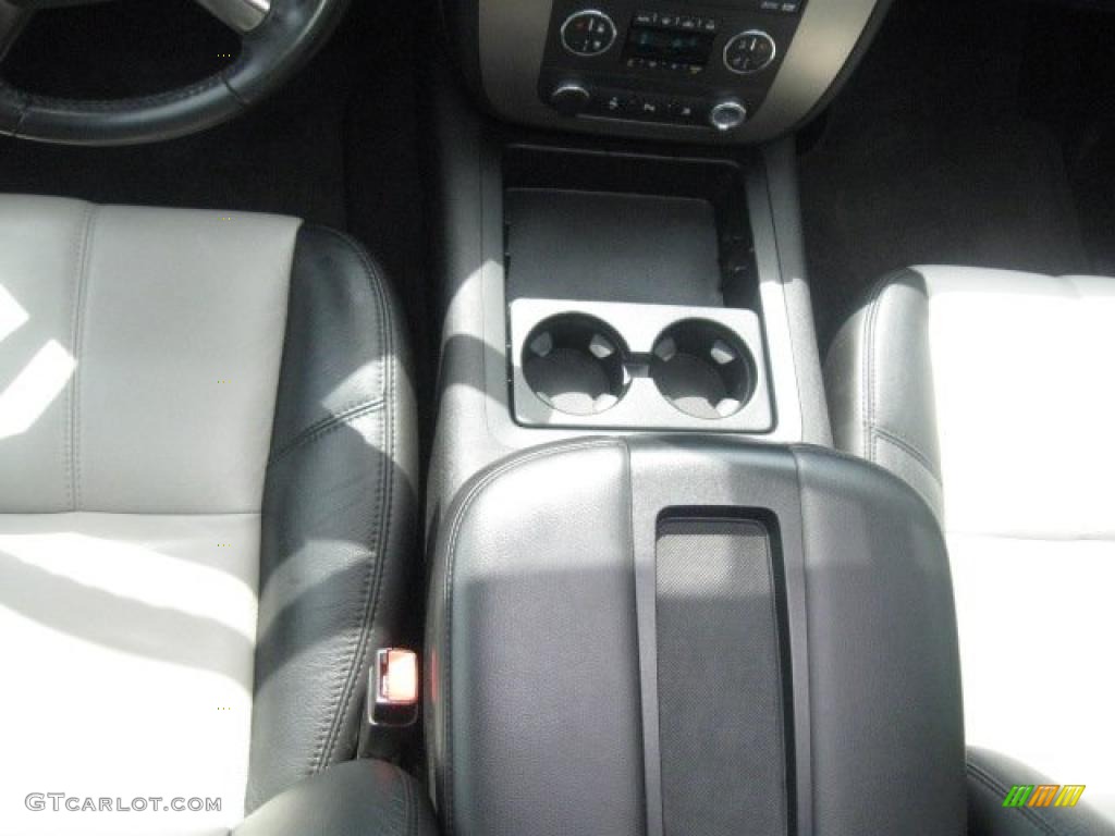 2007 Suburban 1500 Z71 4x4 - Black / Light Titanium/Ebony photo #23