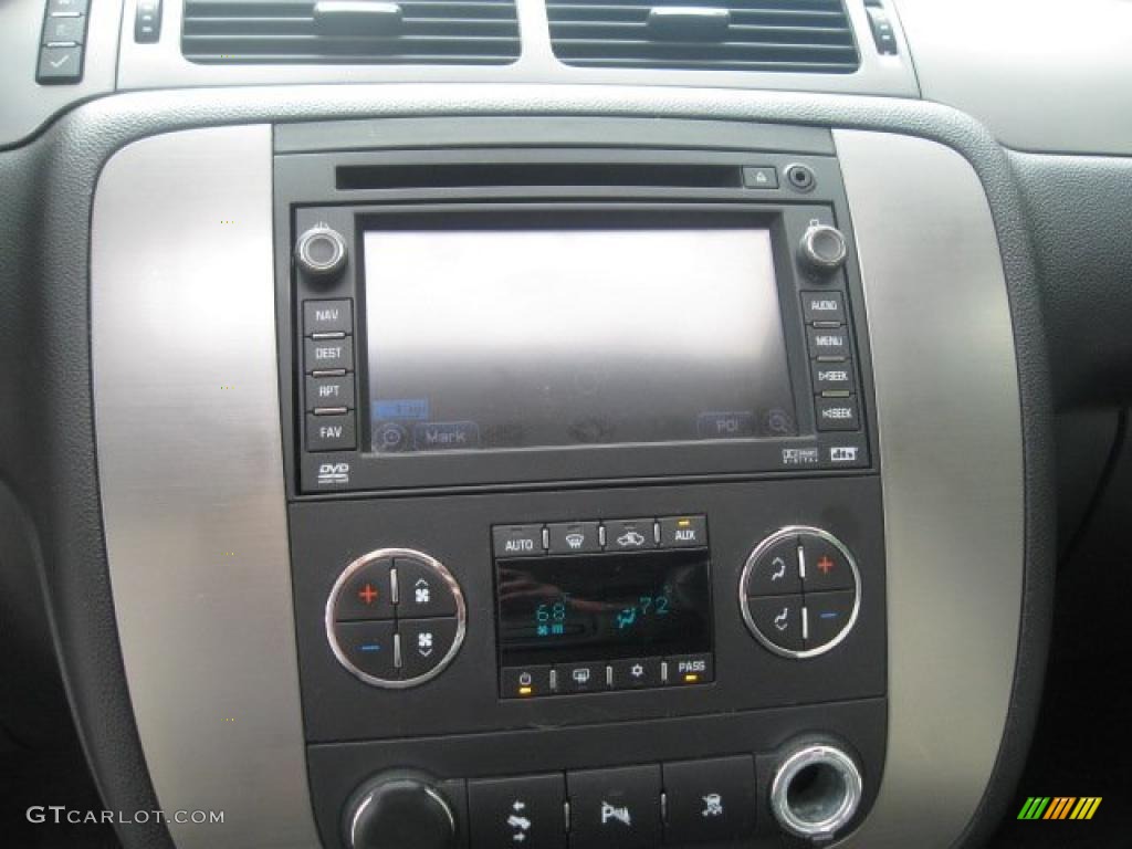 2007 Suburban 1500 Z71 4x4 - Black / Light Titanium/Ebony photo #31