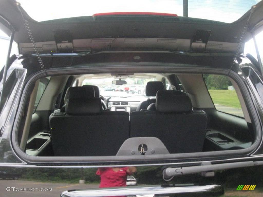 2007 Suburban 1500 Z71 4x4 - Black / Light Titanium/Ebony photo #35