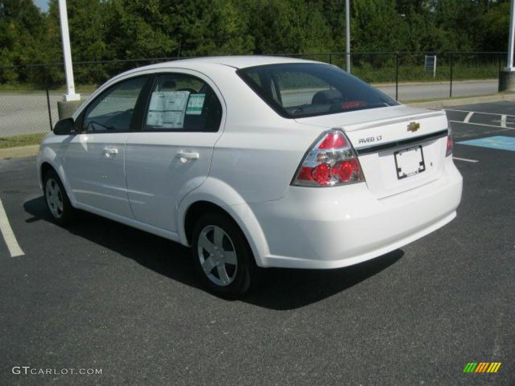2010 Aveo LT Sedan - Summit White / Charcoal photo #3