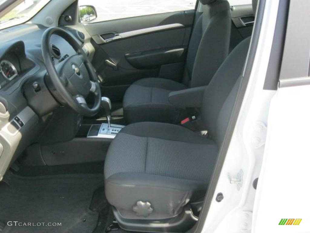 2010 Aveo LT Sedan - Summit White / Charcoal photo #6
