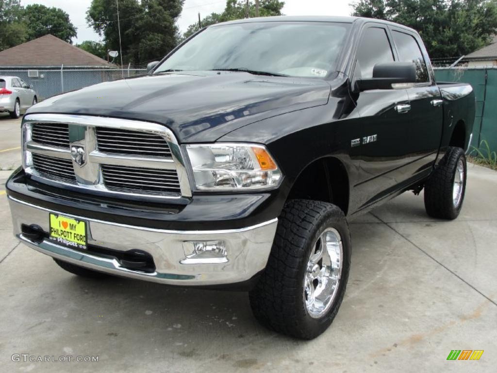 2009 Ram 1500 Lone Star Edition Crew Cab 4x4 - Brilliant Black Crystal Pearl / Dark Slate Gray photo #9