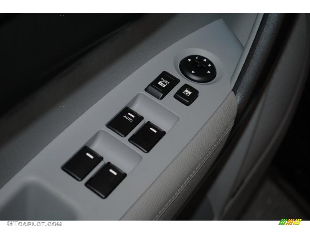 2011 Sorento SX V6 - Ebony Black / Gray photo #54