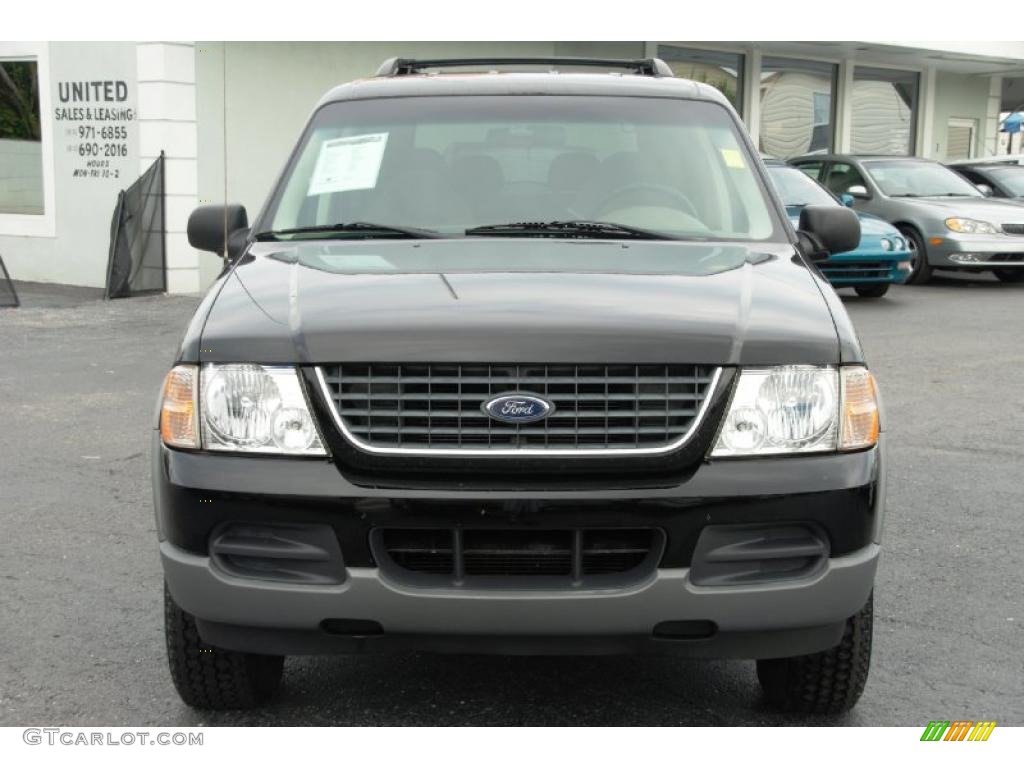 2002 Explorer XLT - Black Clearcoat / Medium Parchment photo #4