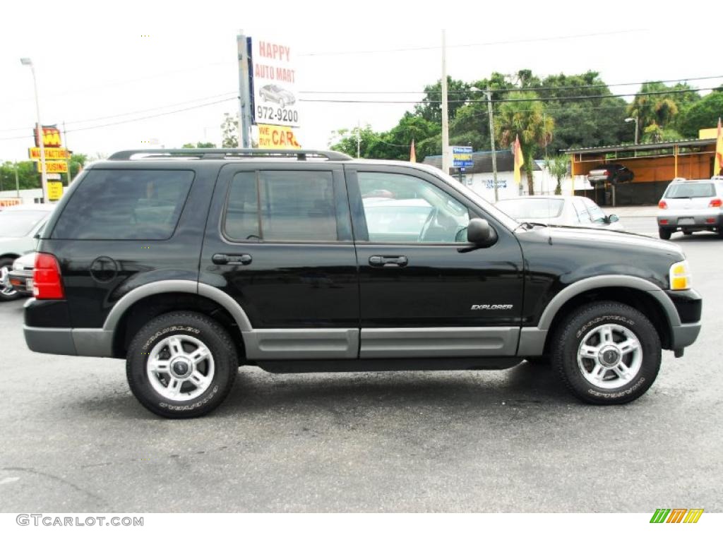 2002 Explorer XLT - Black Clearcoat / Medium Parchment photo #7