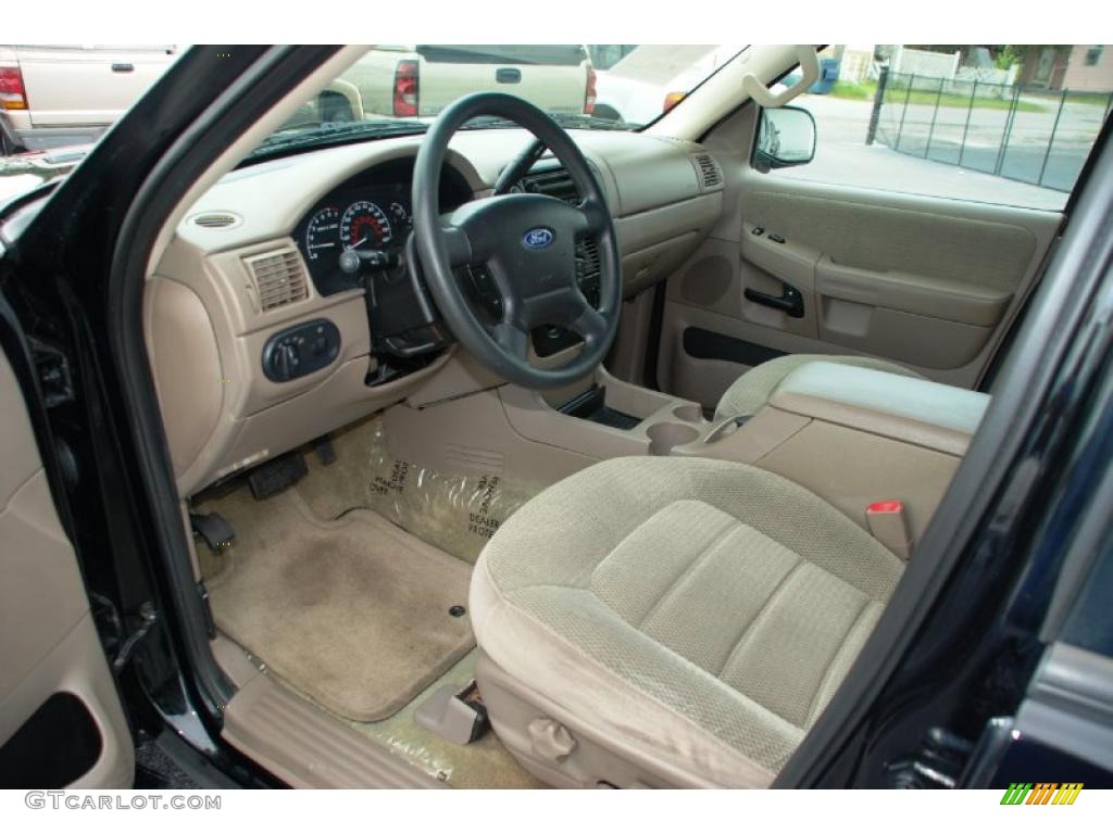 2002 Explorer XLT - Black Clearcoat / Medium Parchment photo #13