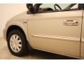 2007 Linen Gold Metallic Chrysler Town & Country Touring  photo #22