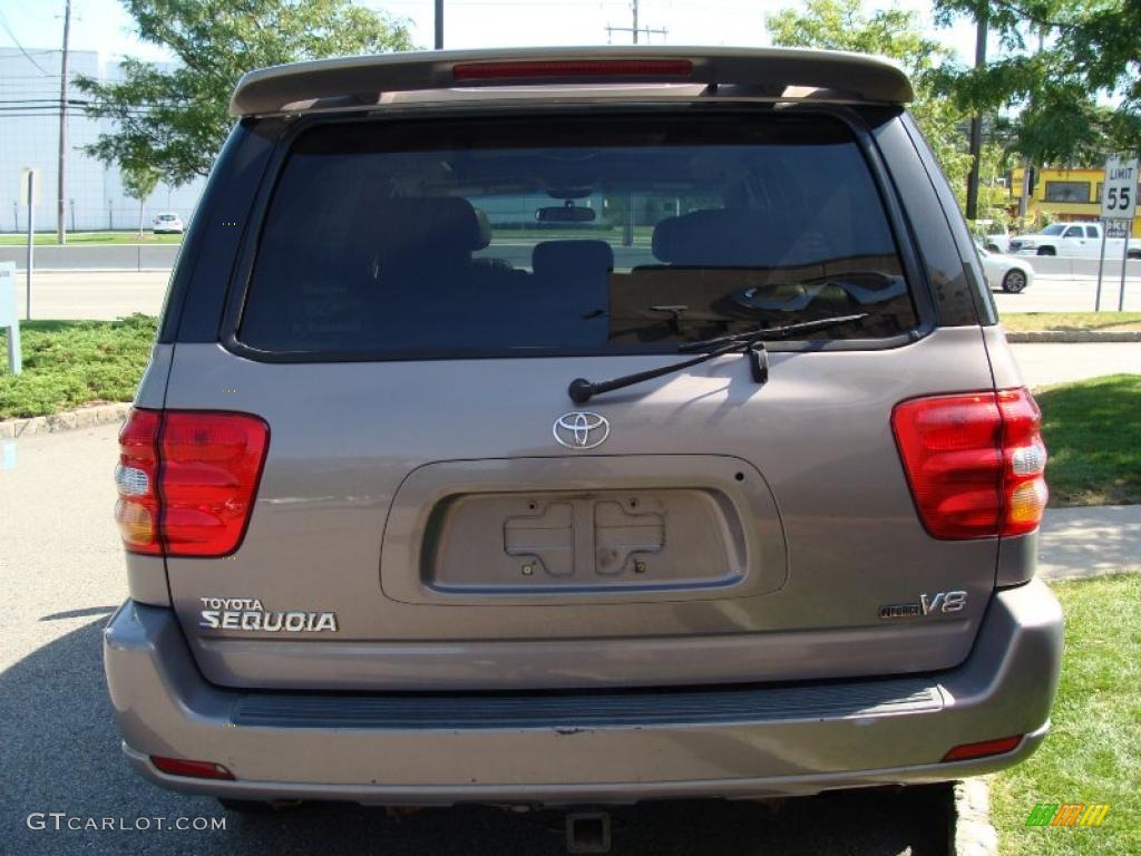 2001 Sequoia Limited 4x4 - Desert Sand Mica / Oak photo #6