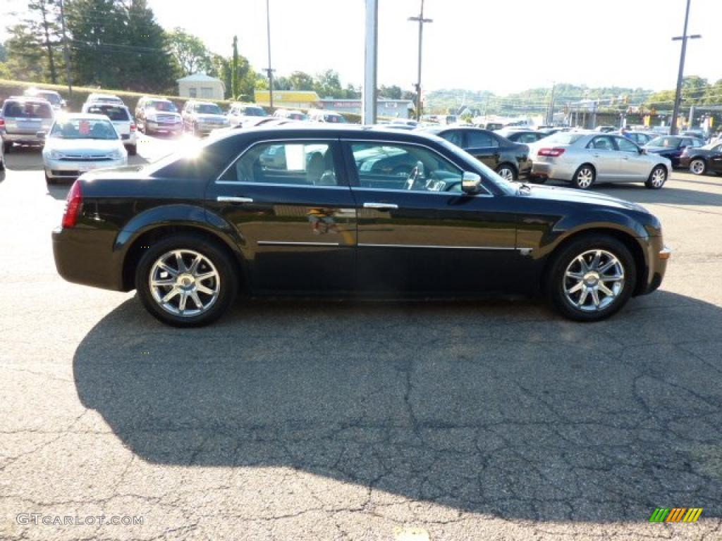 2005 300 C HEMI - Brilliant Black Crystal Pearl / Dark Slate Gray/Medium Slate Gray photo #5