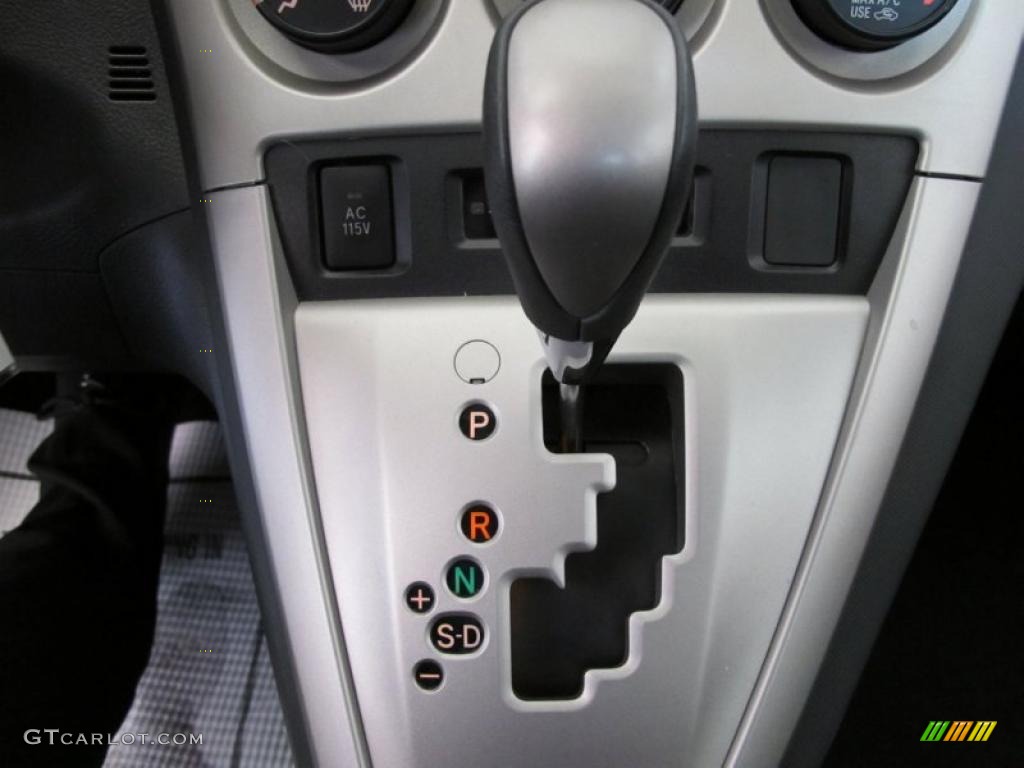 2009 Matrix XRS - Classic Silver Metallic / Ash Gray photo #20