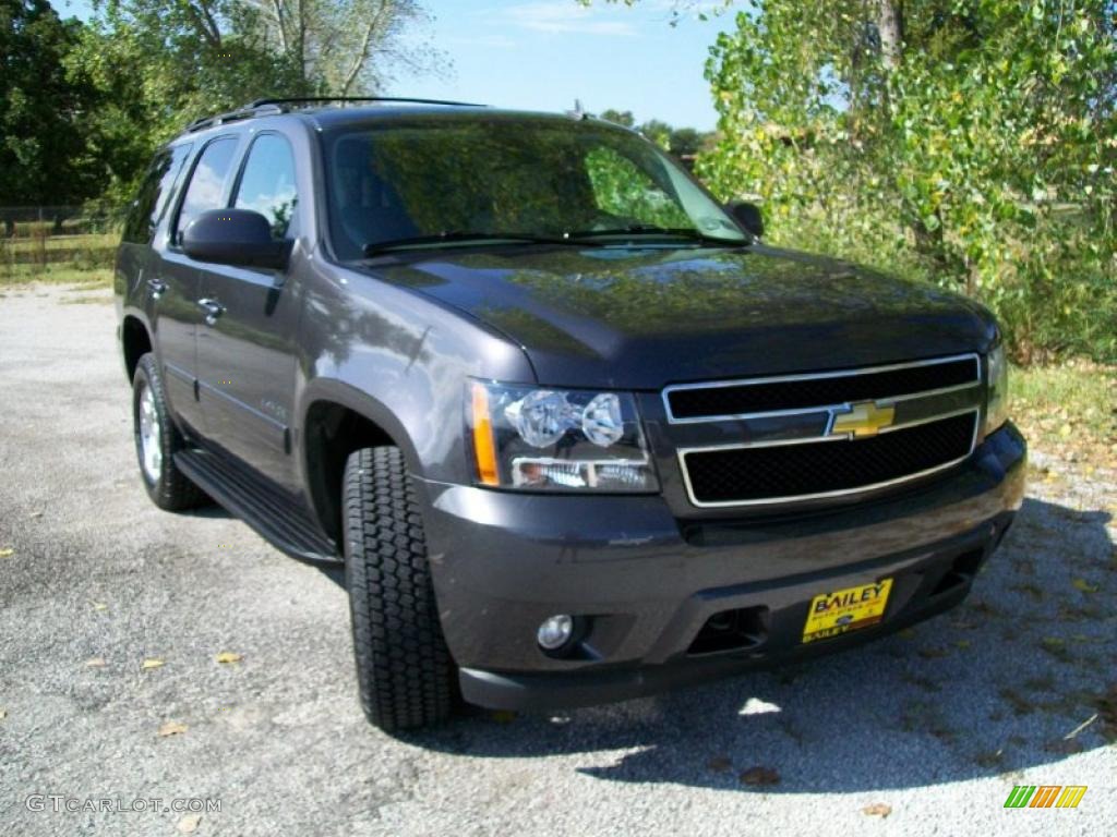 2010 Tahoe LT 4x4 - Taupe Gray Metallic / Light Titanium/Dark Titanium photo #2