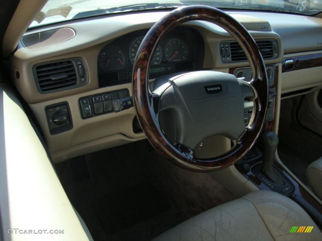 1999 C70 LT Coupe - White / Beige photo #12