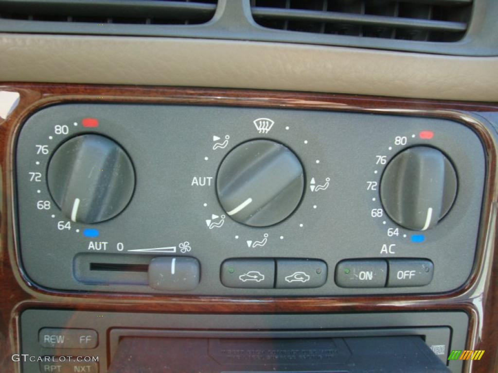 1999 C70 LT Coupe - White / Beige photo #36