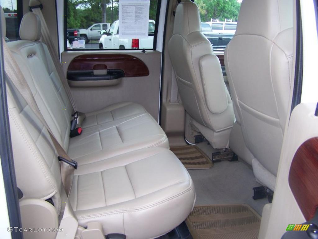 2006 F250 Super Duty FX4 Crew Cab 4x4 - Oxford White / Tan photo #19