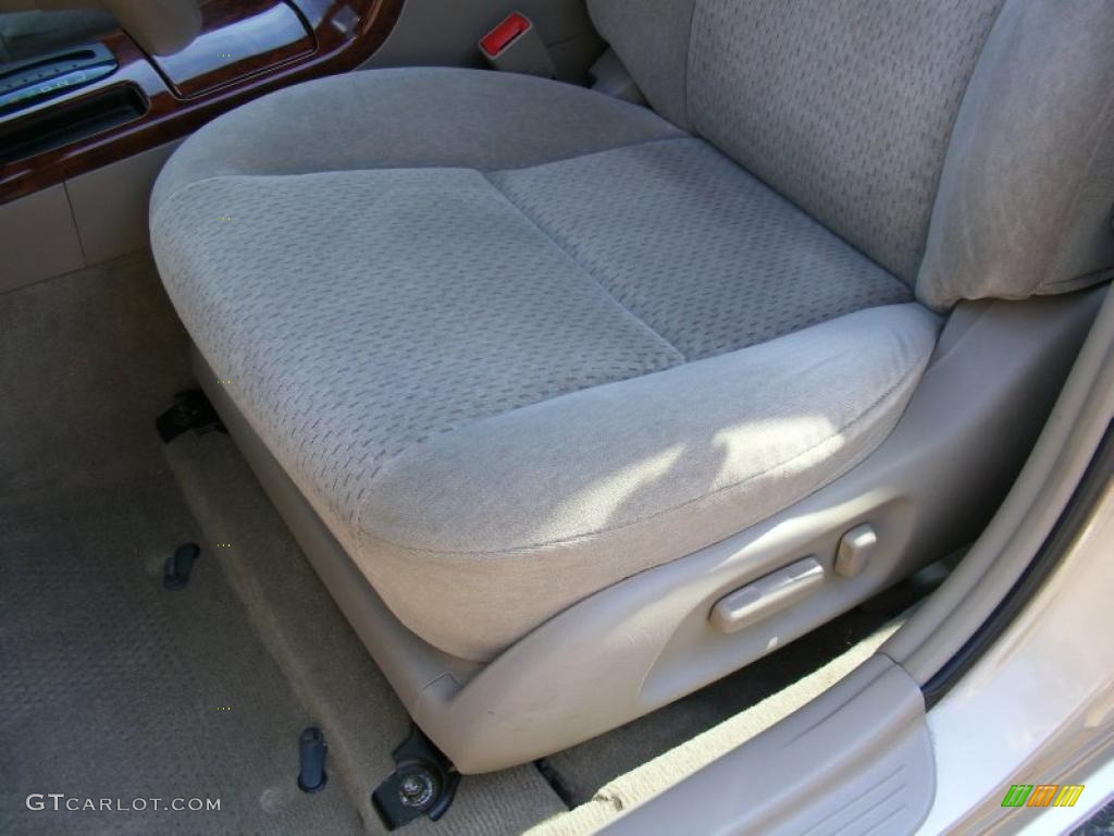 2003 Camry XLE - Desert Sand Mica / Taupe photo #10