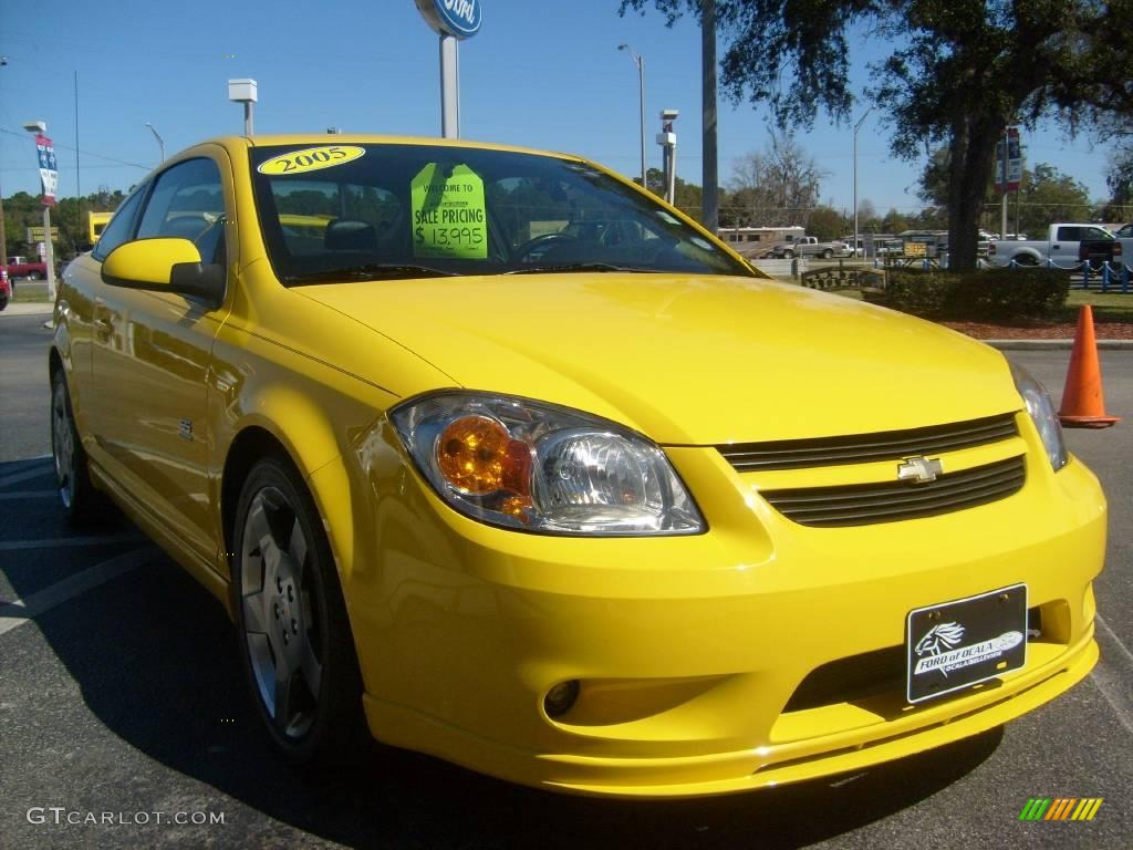 2005 Cobalt SS Supercharged Coupe - Rally Yellow / Ebony photo #9