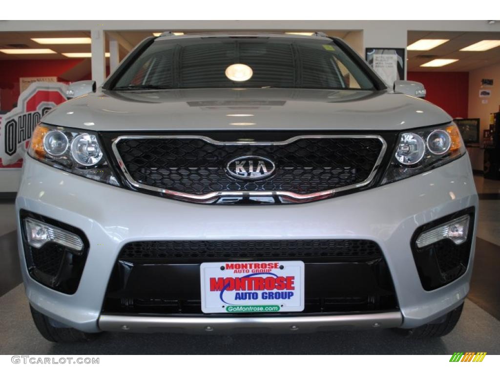 2011 Sorento SX V6 - Bright Silver / Black photo #11