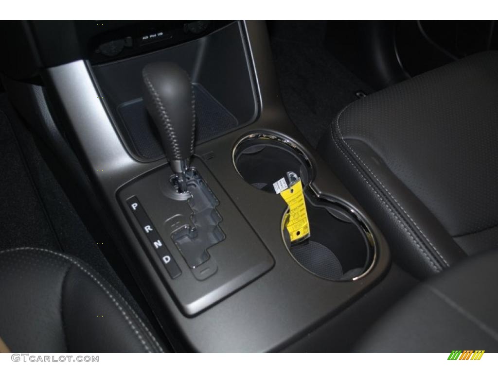 2011 Sorento SX V6 - Bright Silver / Black photo #40