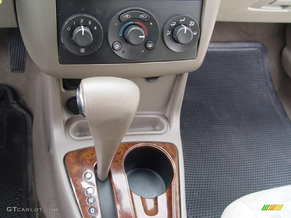 2005 Malibu LS V6 Sedan - White / Neutral Beige photo #16