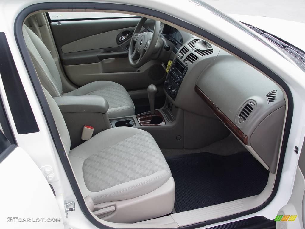 2005 Malibu LS V6 Sedan - White / Neutral Beige photo #18