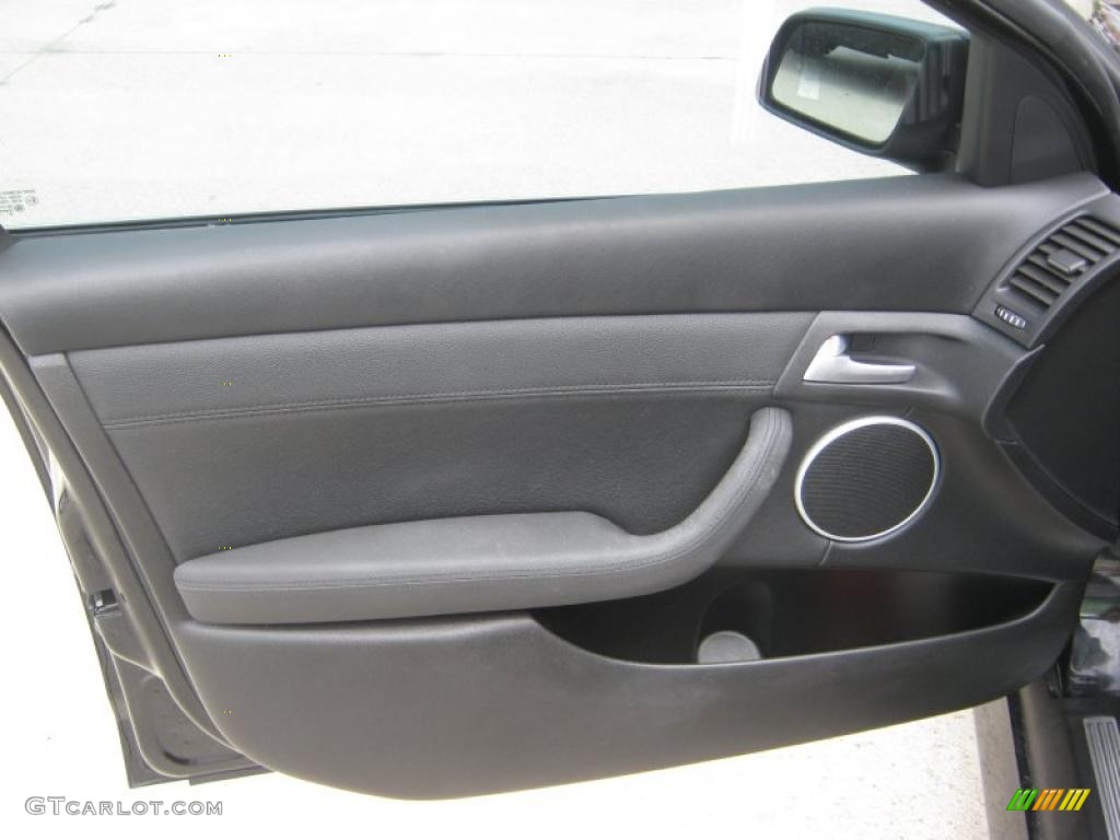 2009 Pontiac G8 GXP Onyx/Red Door Panel Photo #36021241