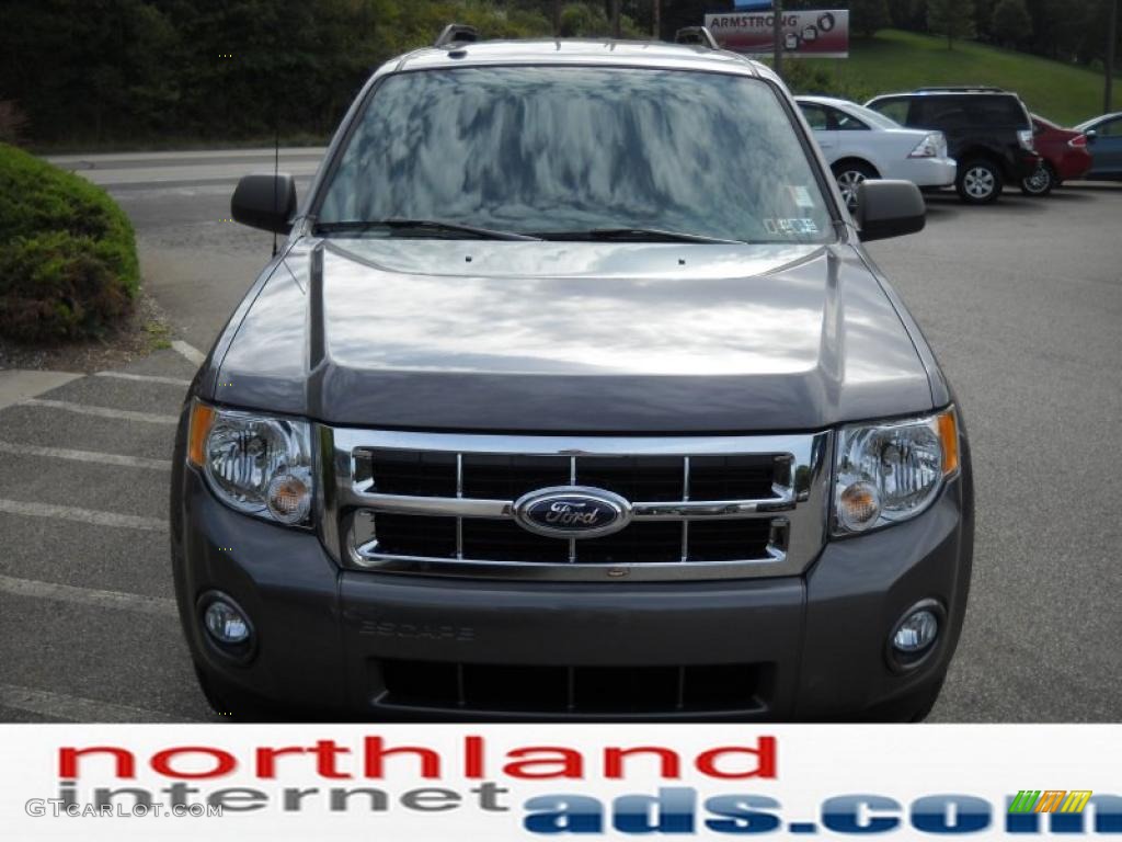 2011 Escape XLT 4WD - Sterling Grey Metallic / Charcoal Black photo #3