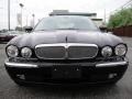 Ebony Black - XJ XJ8 L Photo No. 2