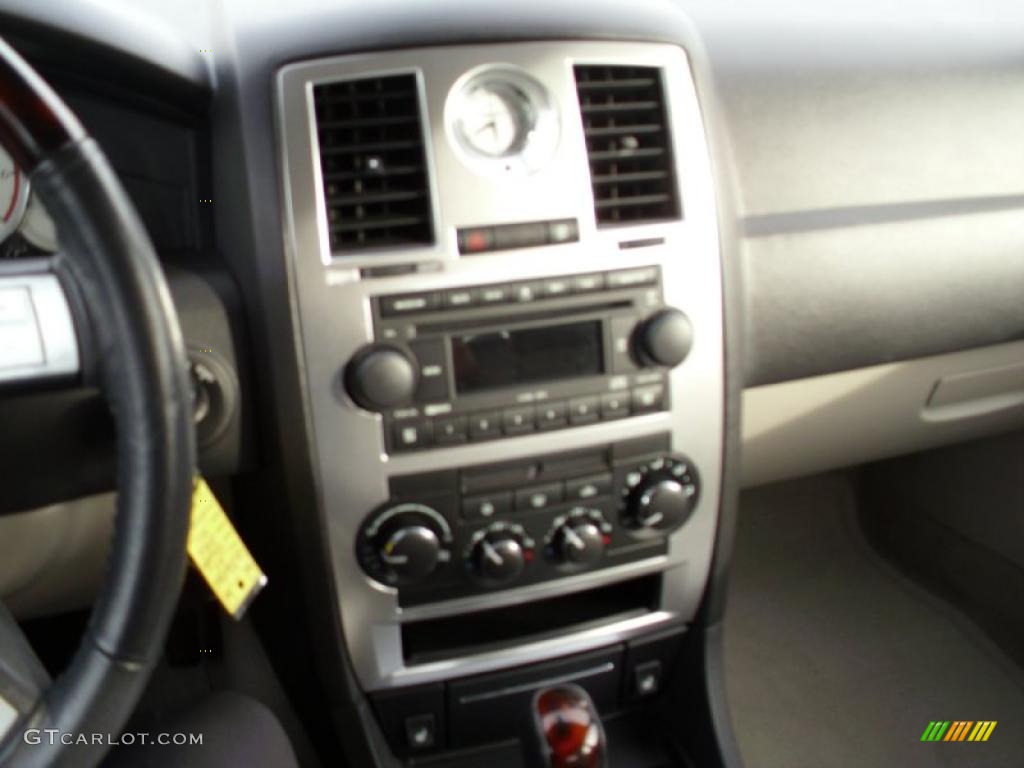 2005 300 C HEMI - Satin Jade Pearl / Dark Slate Gray/Medium Slate Gray photo #7