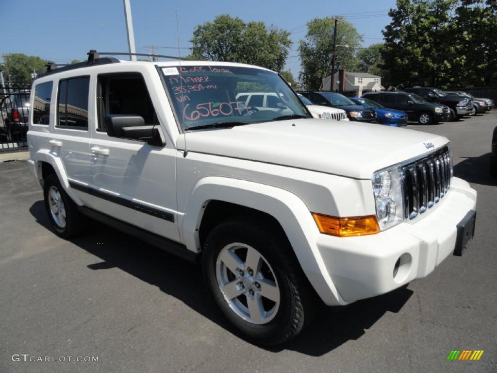 2007 Commander Sport 4x4 - Stone White / Medium Slate Gray photo #8