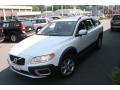 Ice White - XC70 3.2 AWD Photo No. 5