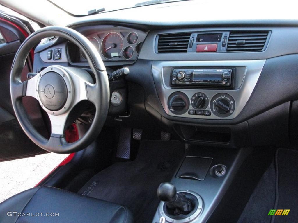 2005 Lancer Evolution VIII - Rally Red / Black photo #13