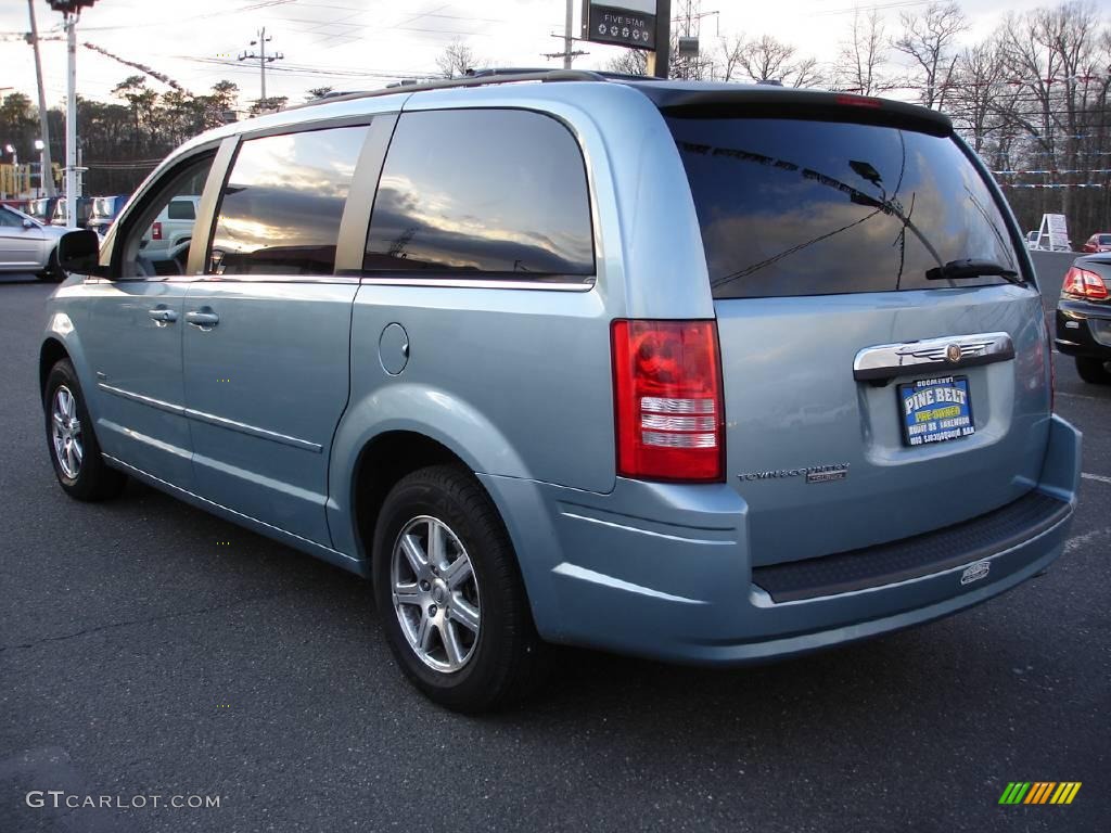 2008 Town & Country Touring - Clearwater Blue Pearlcoat / Medium Slate Gray/Light Shale photo #5