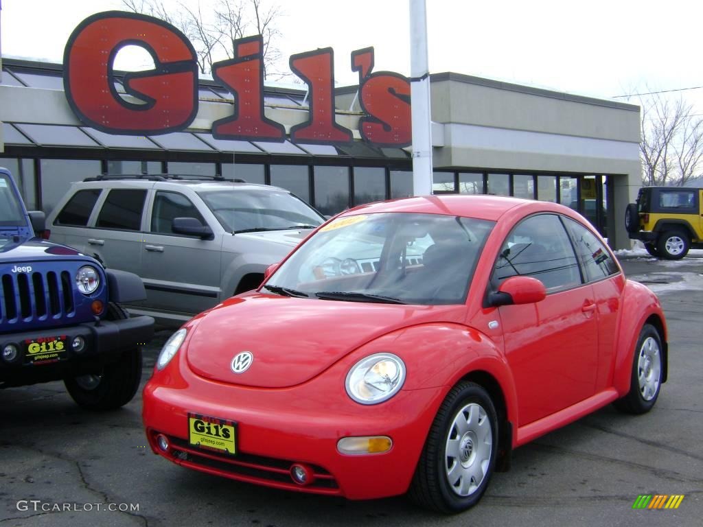 Red Uni Volkswagen New Beetle