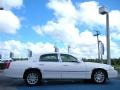 2010 Vibrant White Lincoln Town Car Signature Limited  photo #6