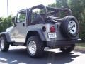 Silverstone Metallic - Wrangler SE 4x4 Photo No. 7