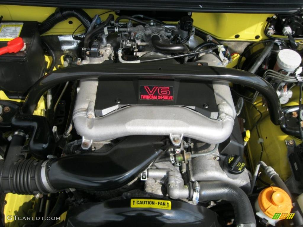 2002 Tracker ZR2 4WD Hard Top - Yellow / Medium Gray photo #5