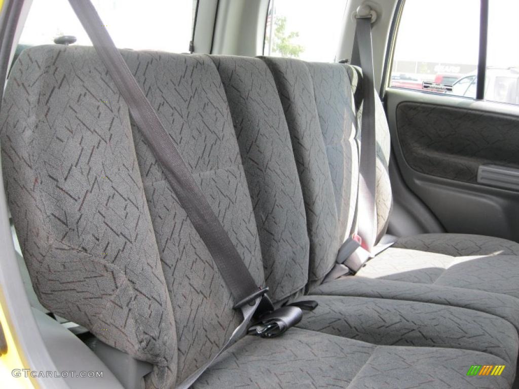 2002 Tracker ZR2 4WD Hard Top - Yellow / Medium Gray photo #8